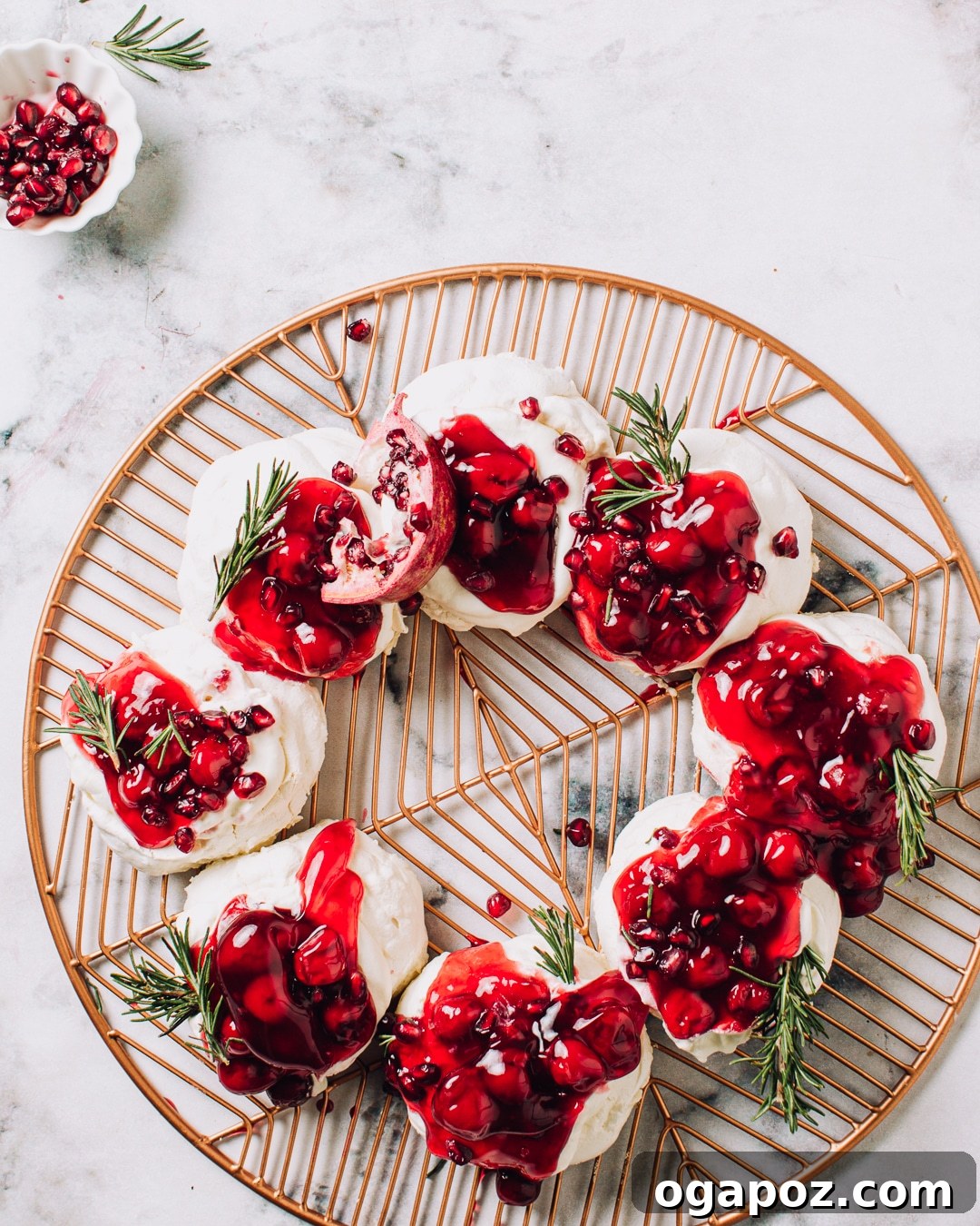 Festive Pavlova Ring 2 Christmas Pavlova Wreath