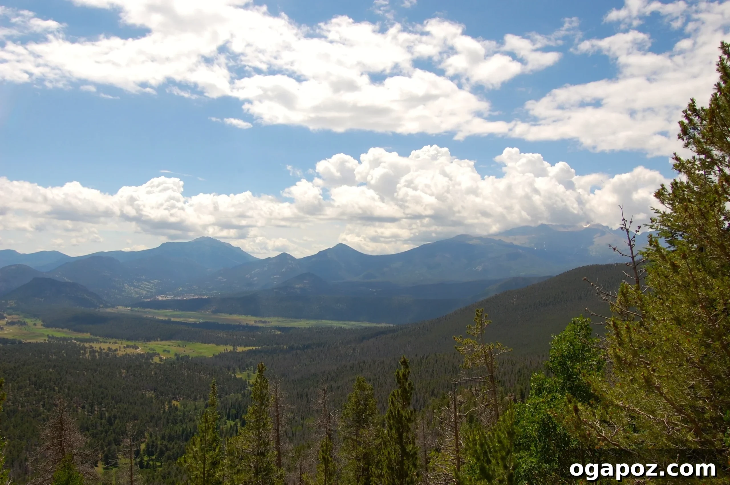 Dramatic mountain landscape view from Trail Ridge Road, Rocky Mountain National Park