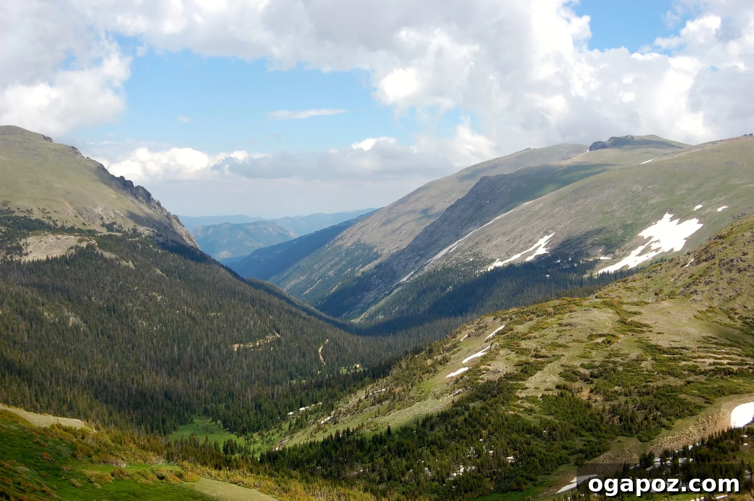 Alpine tundra and distant peaks along Trail Ridge Road in Colorado