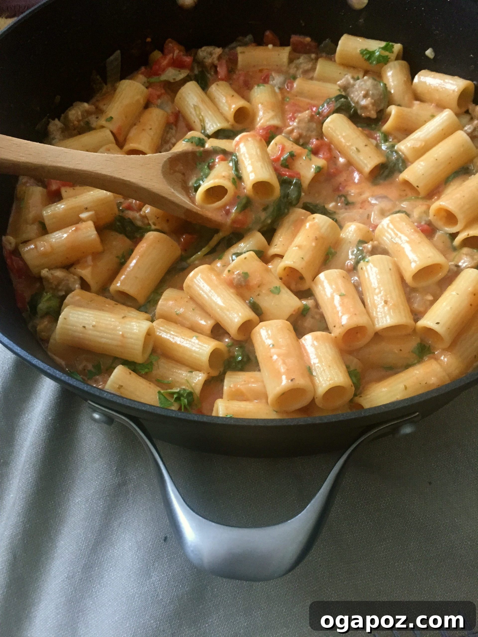 Creamy One-Pan Sausage Pasta 4 One Pot Cheesy Sausage Pasta, ready for a busy family.