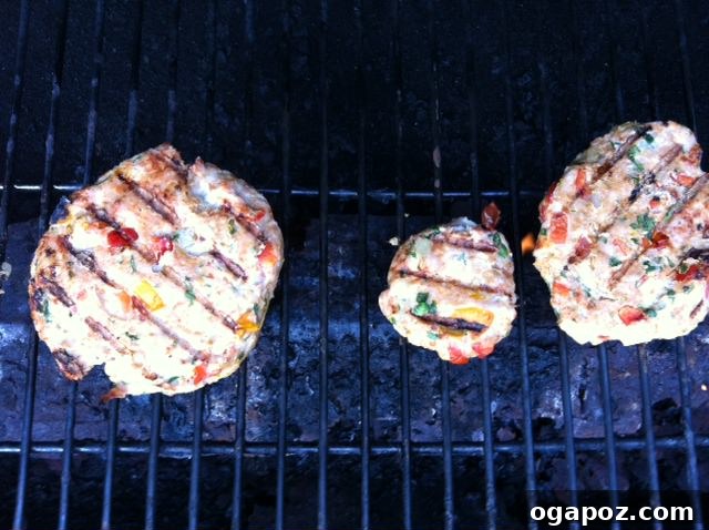 Burgers done grilling - Grilled Spicy Turkey Burgers