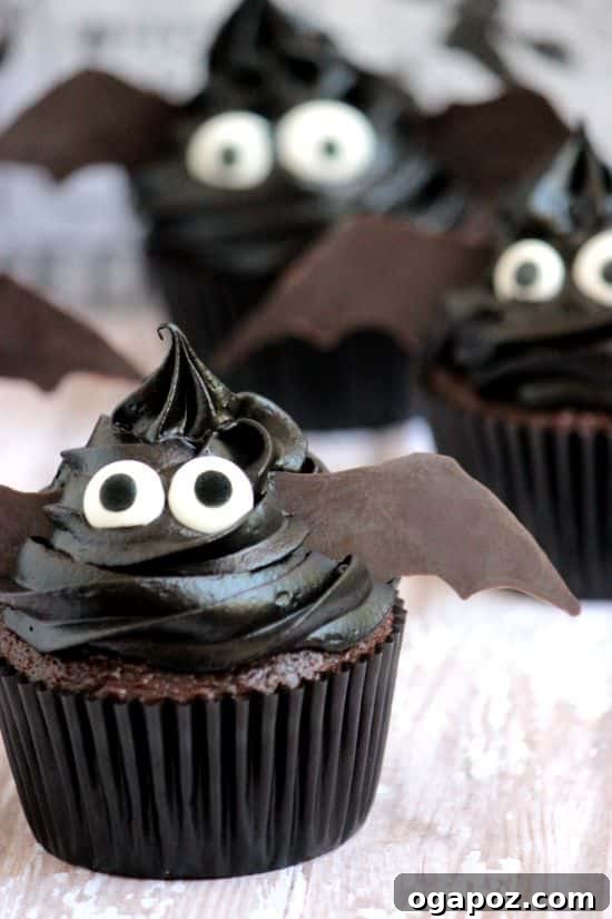 Quick & Cute Bat Cupcakes 2 Easy Bat Cupcakes, a cute and simple Halloween dessert from Big Bear's Wife