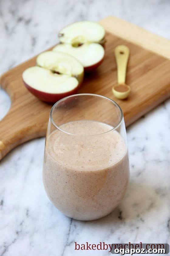 Rustic Apple Crisp Smoothie in a mason jar, resembling the comforting dessert