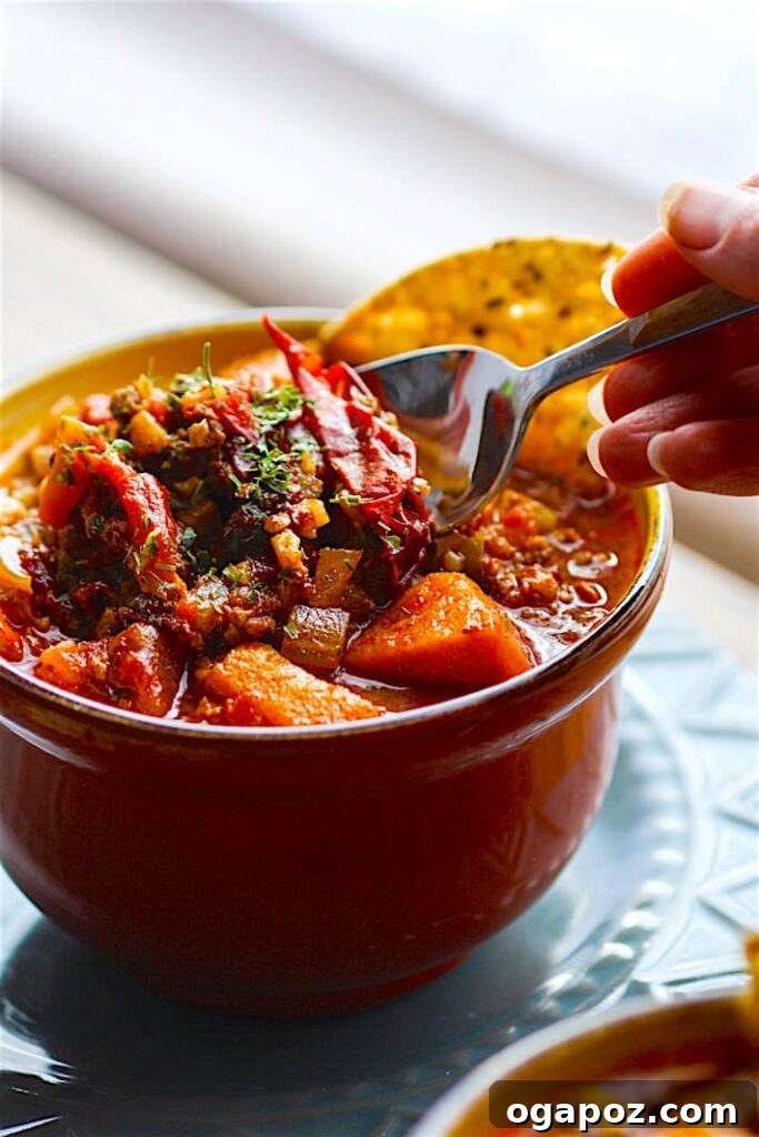 26 Effortless Slow Cooker Dinners 18 pork-chipotle-chili-4-of-1