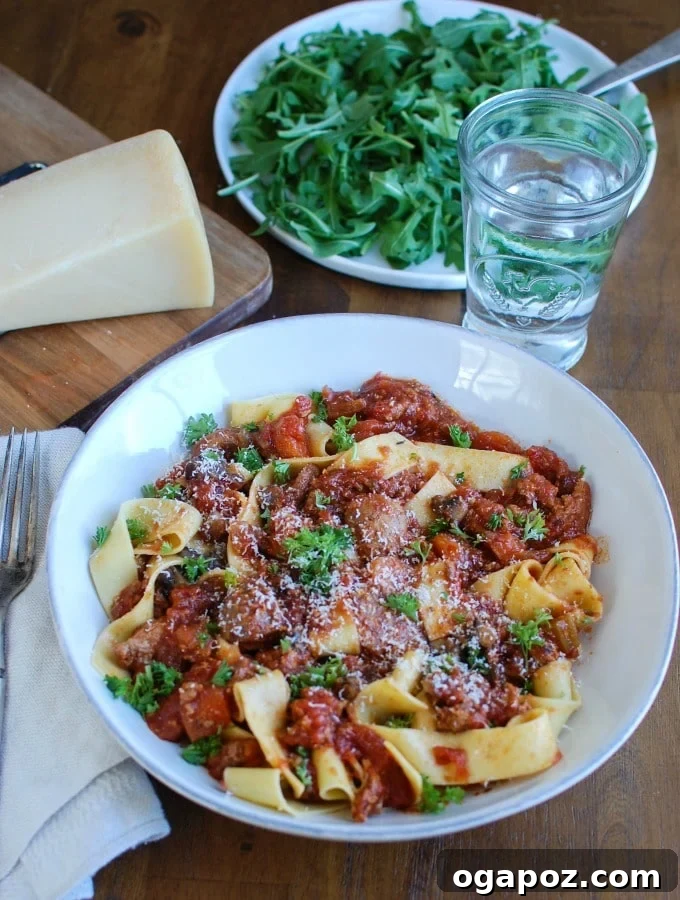 Slow-Cooked Turkey Sausage Bolognese 3 Delicious and easy Slow Cooker Turkey Sausage Bolognese Sauce