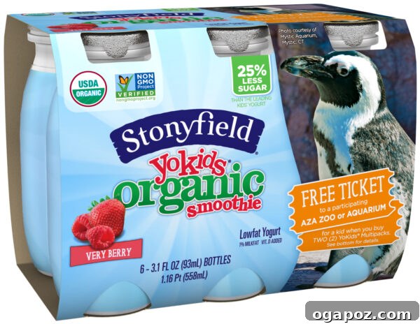 Species Survival Initiative 4 Family enjoying Stonyfield YoKids at a zoo