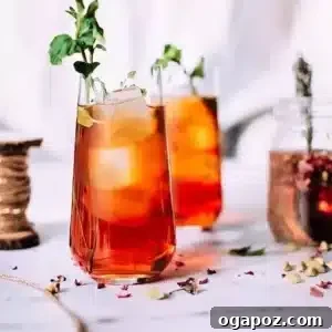 Quick and Easy Iced Tea in glasses with Mint.