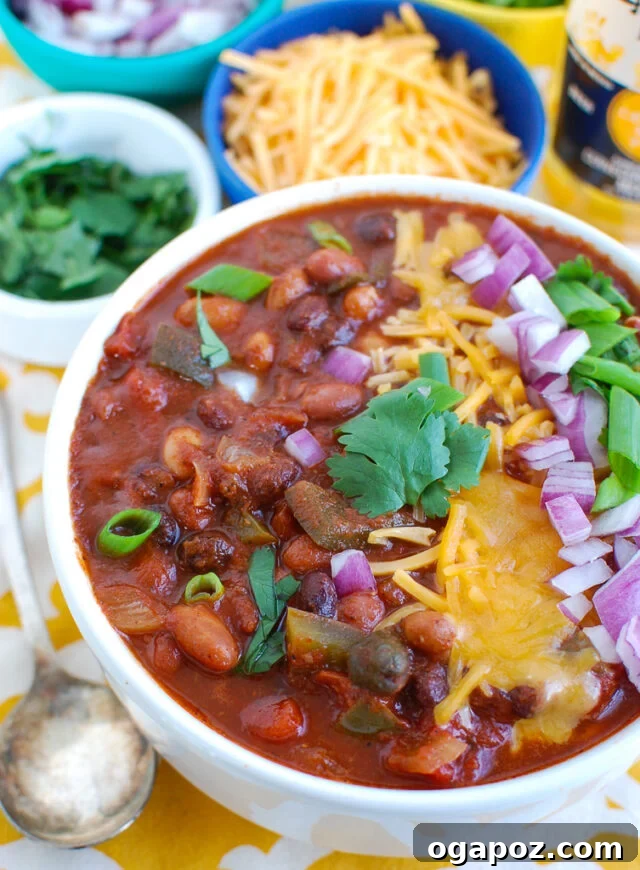 Hearty Slow Cooker Vegetarian Chili