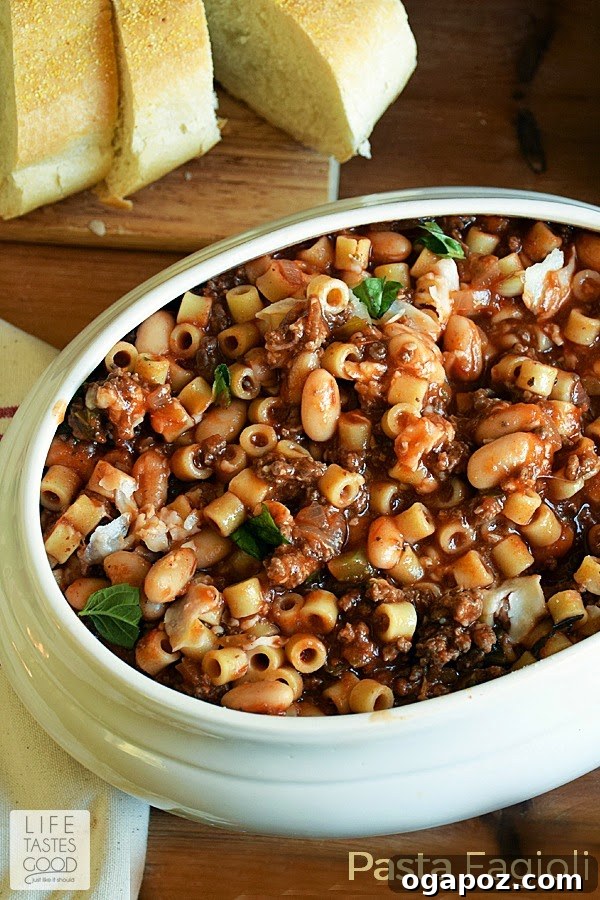 Traditional Italian Pasta Fagioli Soup