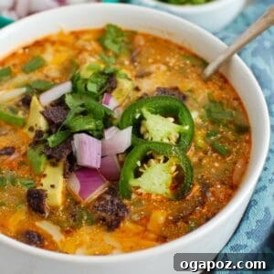 Effortless Instant Pot White Chicken Chili 5 A close-up of a rustic bowl of Instant Pot White Chicken Chili
