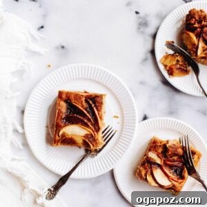 Apple Pie Cake, a perfect blend of fluffy cake and caramelized apple pie topping.
