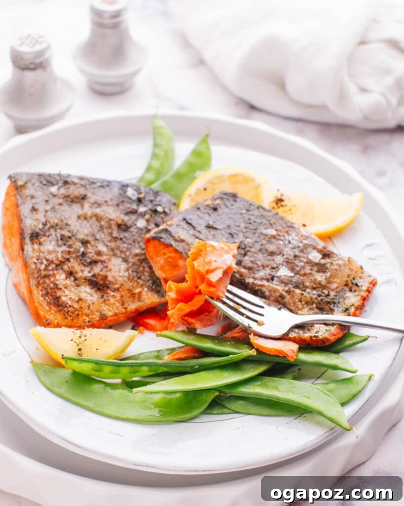 Mastering Juicy Salmon: Top Recipes and Chef's Hacks 4 Salmon with garnishing
