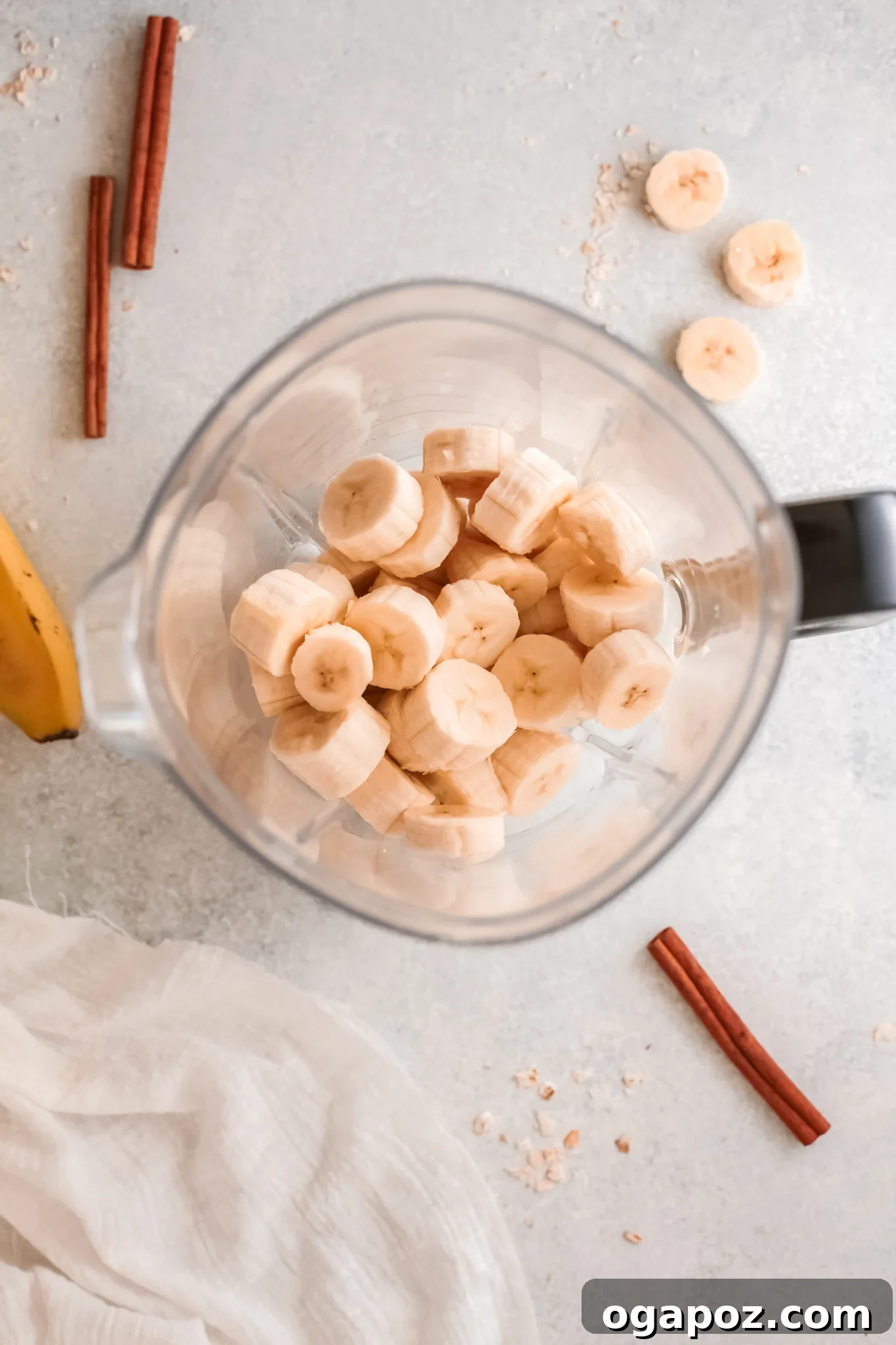Quick & Healthy Oat Smoothies 5 Sliced bananas ready to be blended for an oat smoothie.