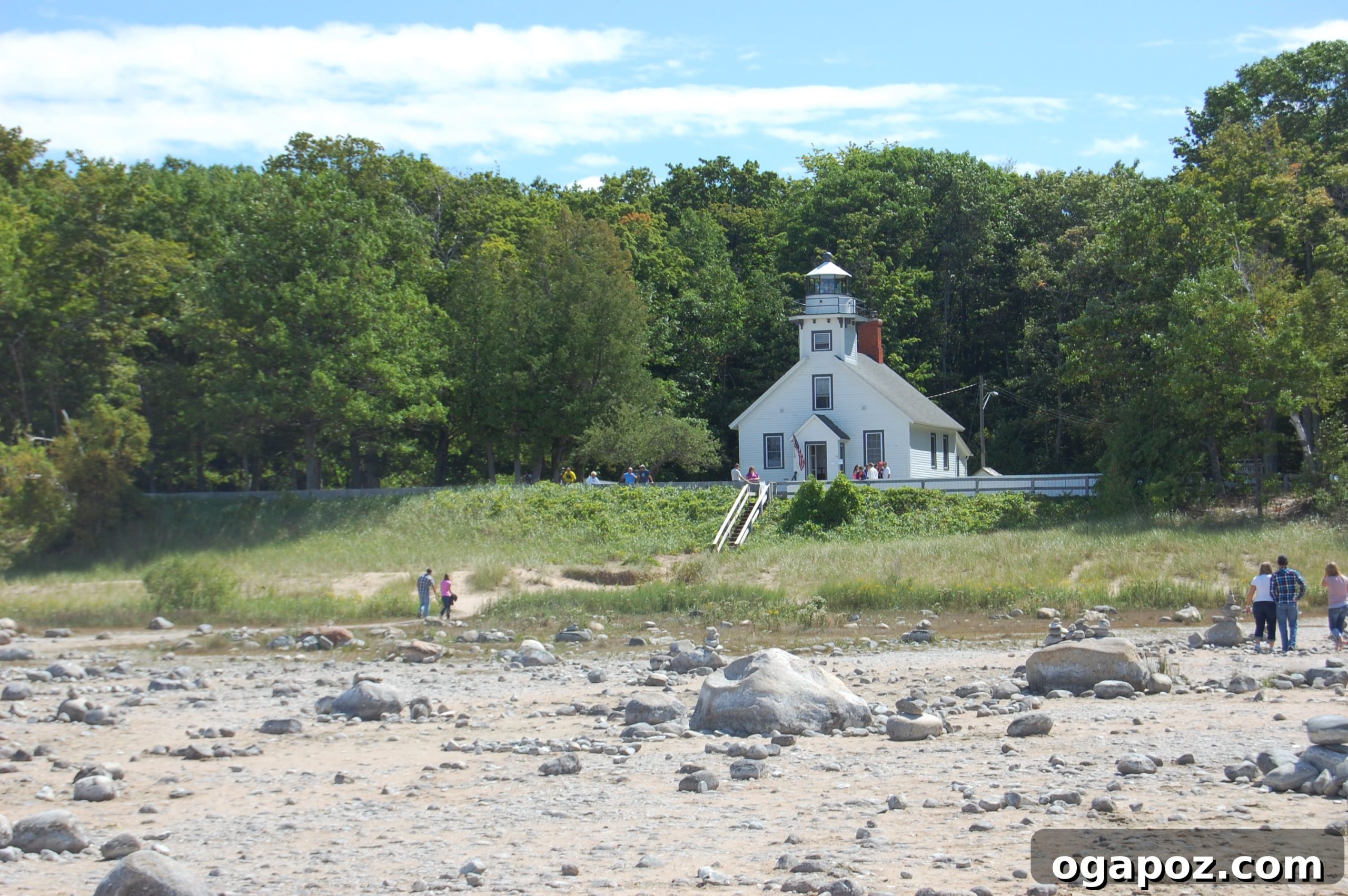 DSC_1446 Close-up of Mission Point Lighthouse