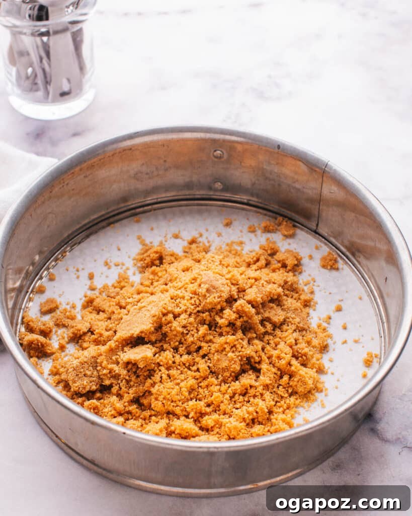 Perfect Homemade Graham Cracker Crust 9 Firmly pressing the graham cracker crust.