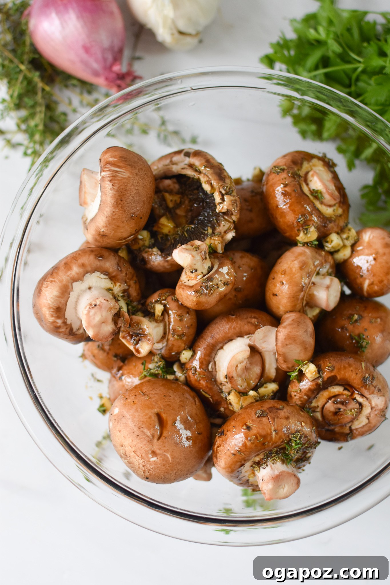 Caramelized Balsamic Roasted Mushrooms 3 Roasted Balsamic Mushrooms ingredients.