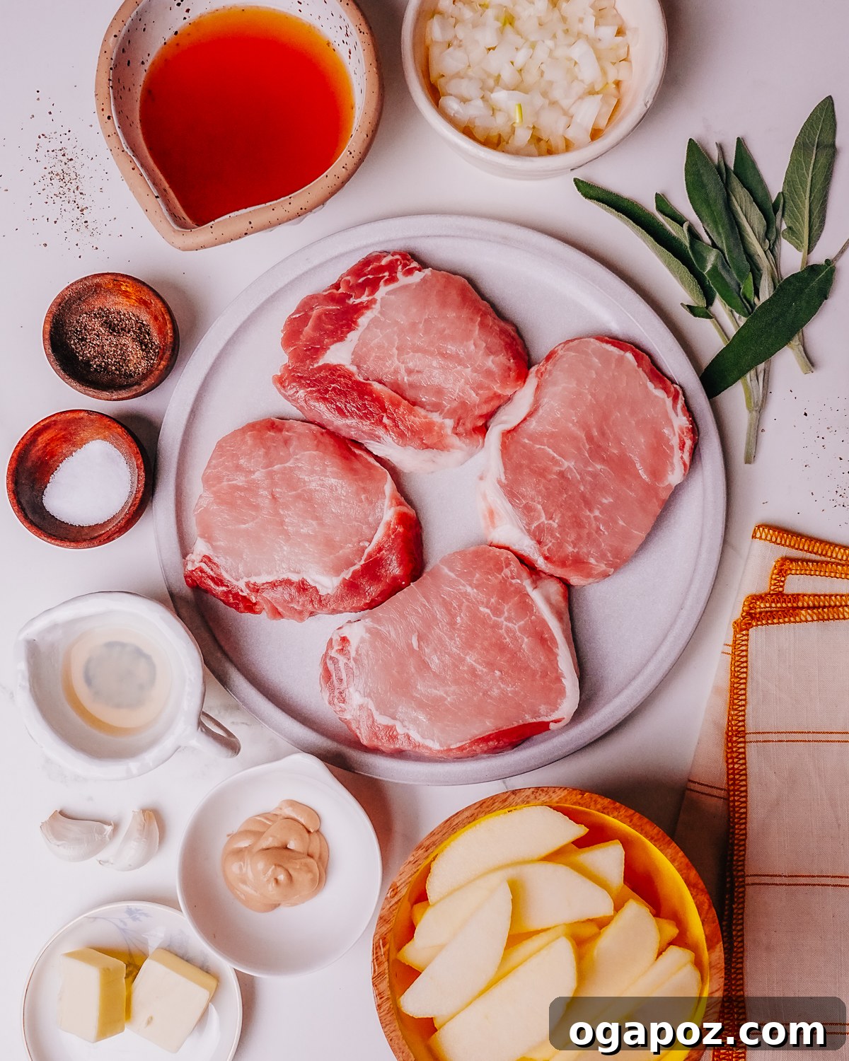 Apple Glazed Pork Chops with a Rich Pan Sauce 3 Pork Chops with Apples Ingredients.