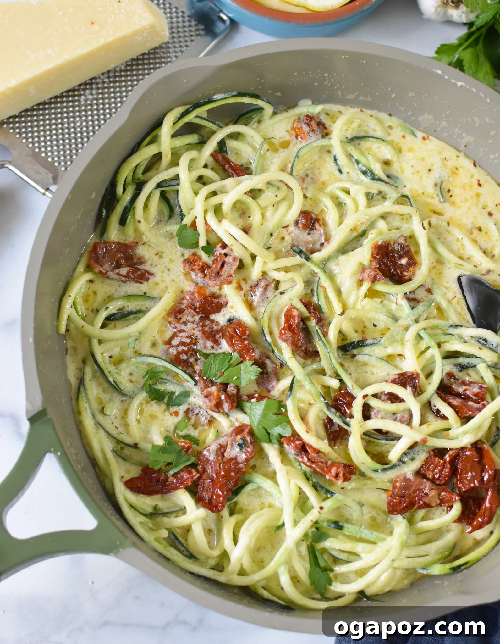 Creamy Zucchini Noodle Alfredo 7 Alfredo Zoodles Recipe in a pan, ready to serve.