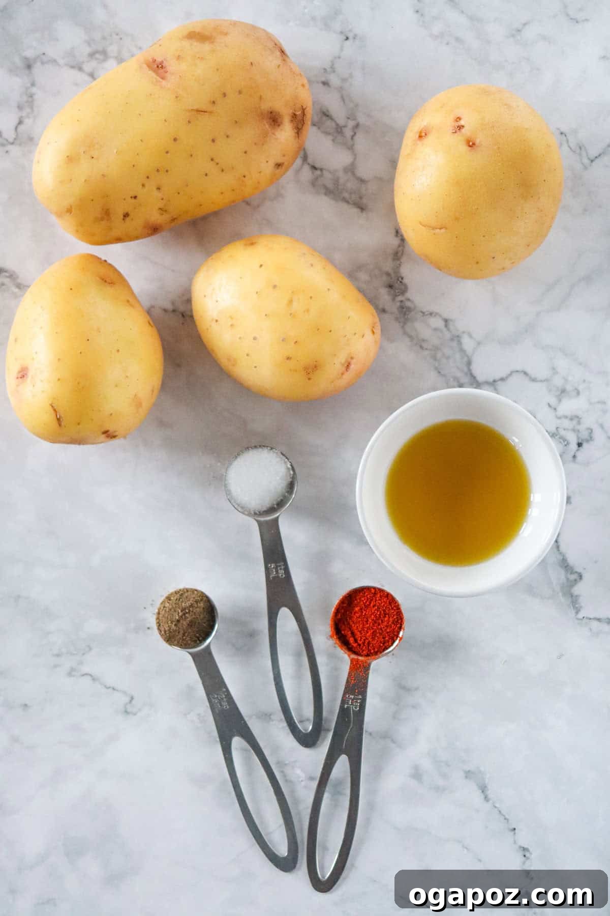 Crispy Air Fryer French Fries 4 Air Fryer French Fries Recipe ingredients displayed: potatoes, olive oil, and spices