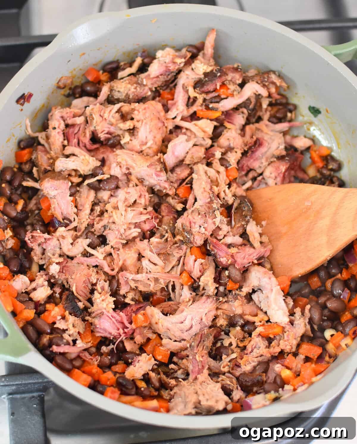 Ultimate Pulled Pork Wraps 7 Pulled Pork Burritos with beans and diced red peppers