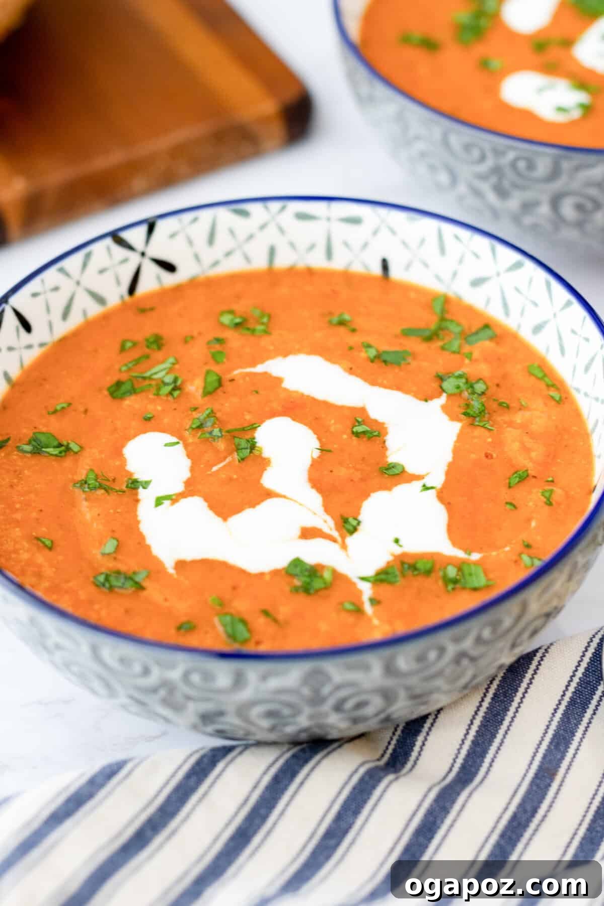 Comforting Lentil Tomato Soup 11 A large bowl of Lentil Tomato Soup, ready to be served.
