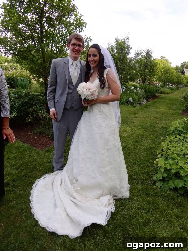 Joyful wedding couple, Jessica and Derek