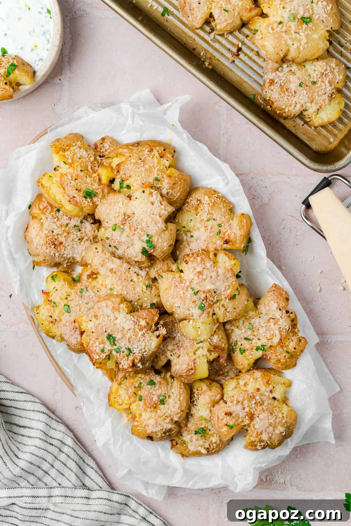 Crispy Garlic Parmesan Smashed Potatoes 8 Golden-brown smashed potatoes, perfectly cooked and seasoned with garlic and Parmesan.