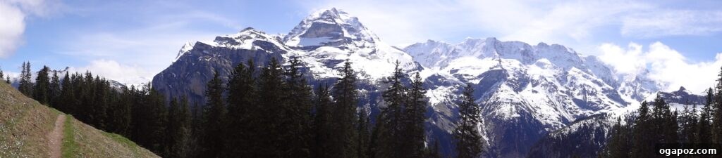 Interlaken Swiss Adventure Hub 23 Scenic hiking trail overlooking a valley