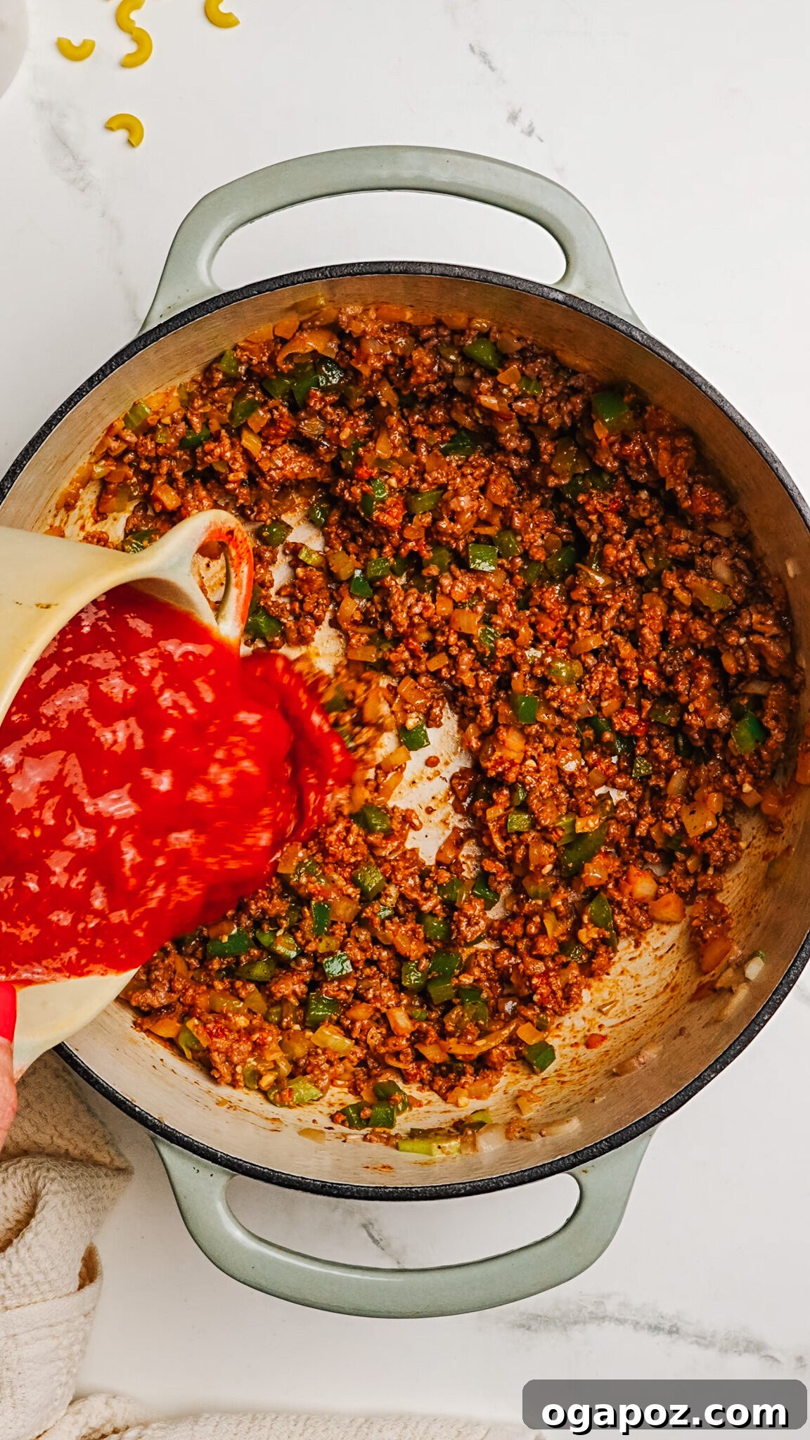 Hearty American Macaroni Bake 6 Steps of making American Chop Suey.