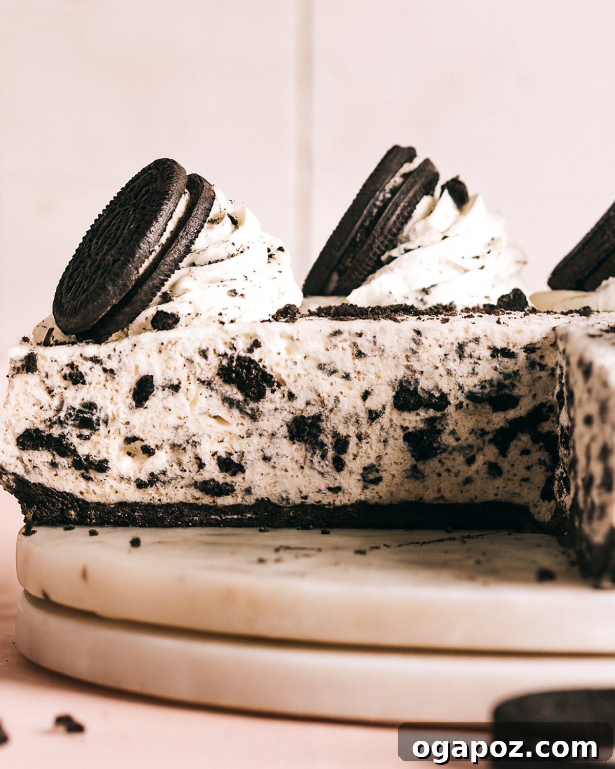 No-Bake Cheesecakes, Mousses & No-Churn Ice Creams 3 Fluffy Oreo Cookie Cheesecake