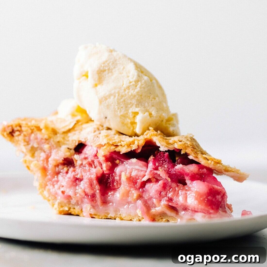 Summer Fruit Dessert Recipes: Peach, Cherry and Berries 33 Strawberry rhubarb pie with lattice crust.