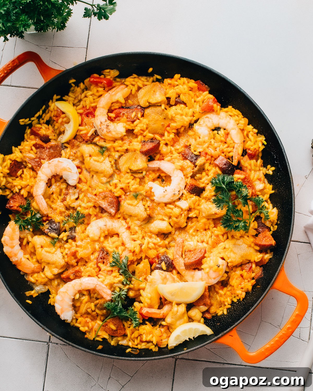 20 Fresh Tomato Recipes to Use Up Ripe Tomatoes 16 One-pan chorizo paella with shrimp, chicken and fresh tomato.